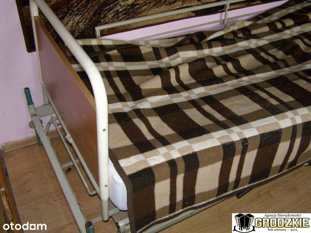 Niewielki dla emeryta lub rodziny-18