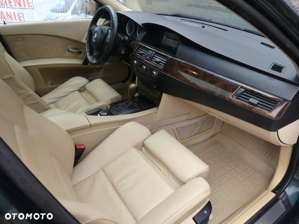 BMW Seria 5 525d - 7