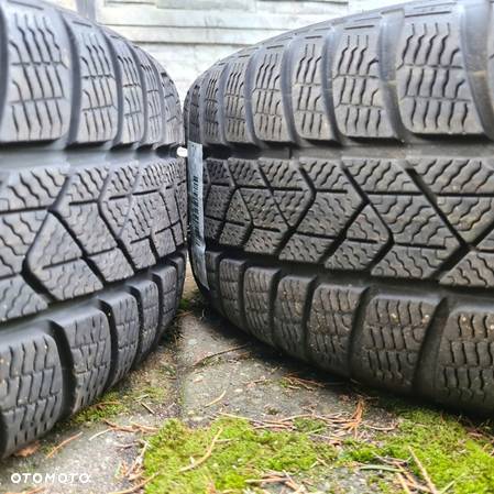 ZIMA KOŁA ORYGINAŁ VW GOLF GTI CADDY PASSAT TOURAN 205/50 R17 PIRELLI - 10