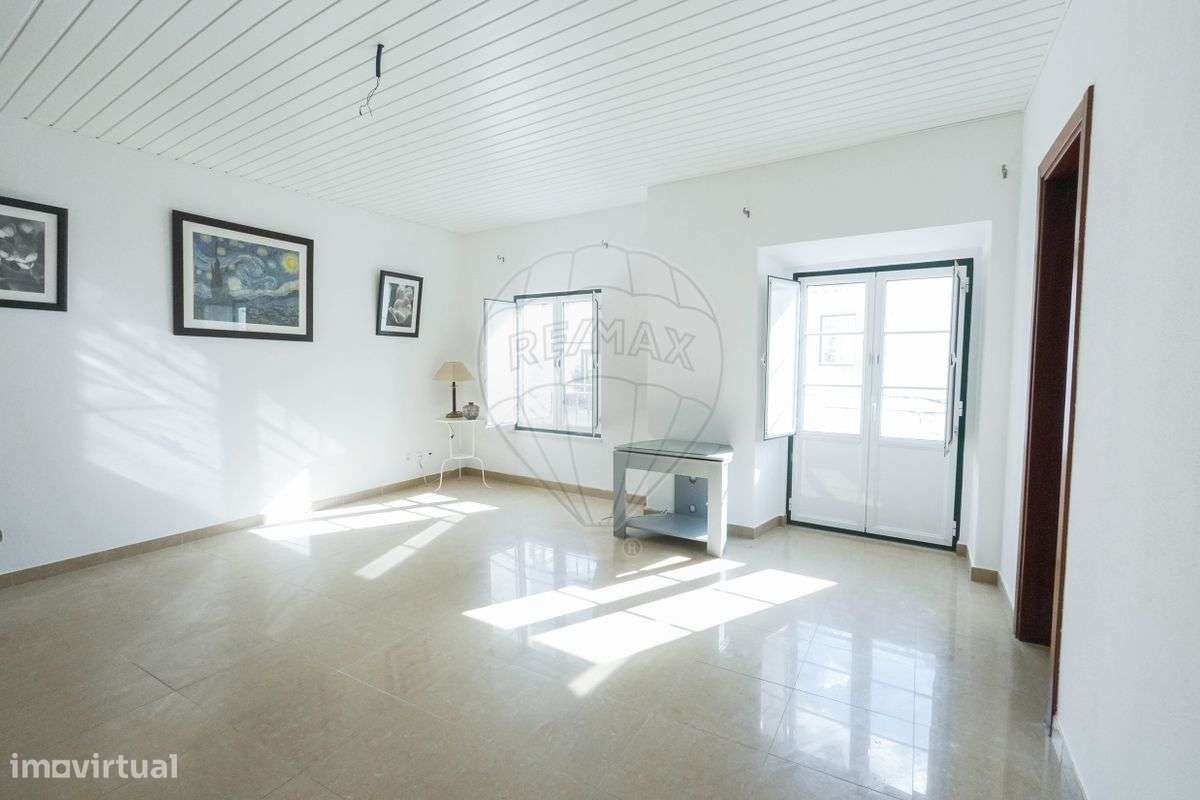 Moradia T2 para venda-8