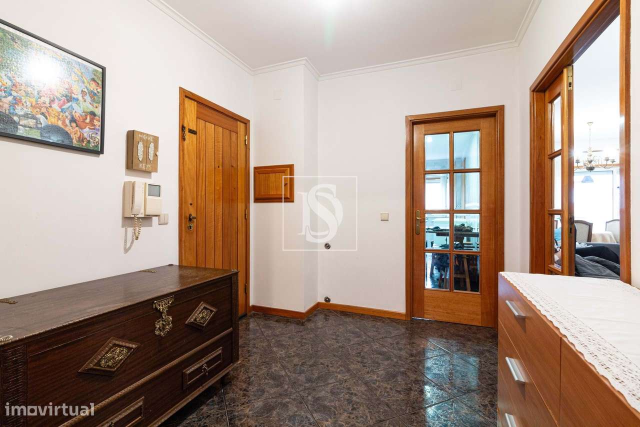 Apartamento T3 em Lamaçães – Braga | Prédio com Obras Estruturais Já A-7