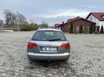 Audi A4 Avant 2.0 TDI Multitronic - 9