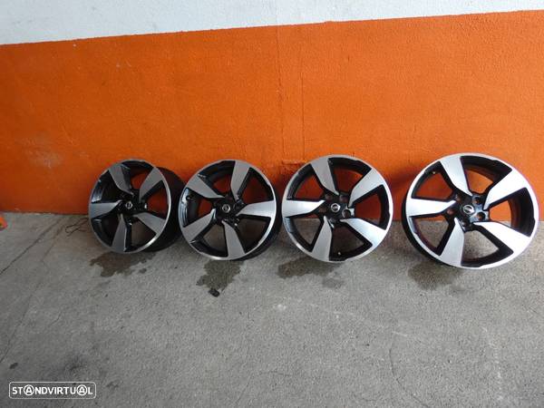 Jantes Nissan 18 com furaçao 5 x 114,3 - 3