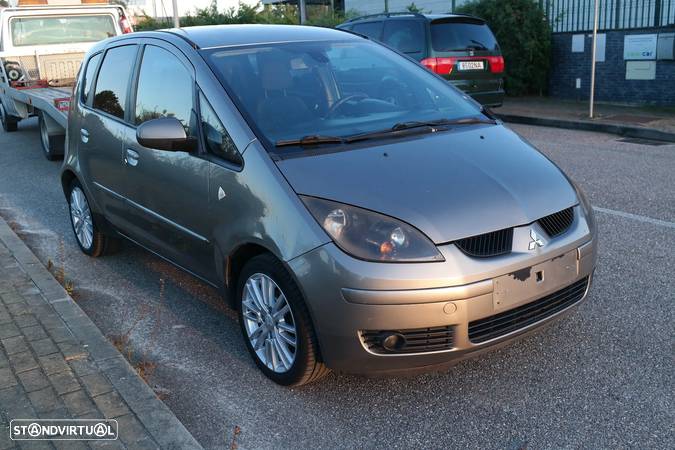 Mitsubishi Colt Z30 1.5 DI-D Insport para peças - 3