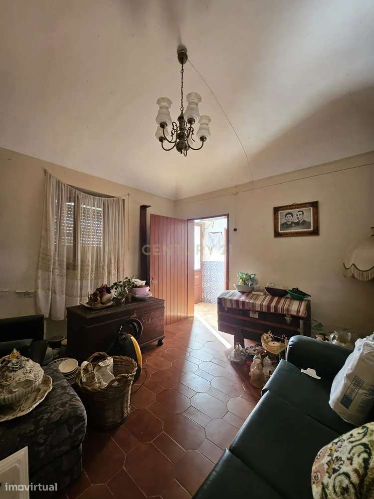 Moradia T2 + 1 com Quintal, Garagem e Anexo Sabugueiro, Arraiolos - Grande imagem: 5/37