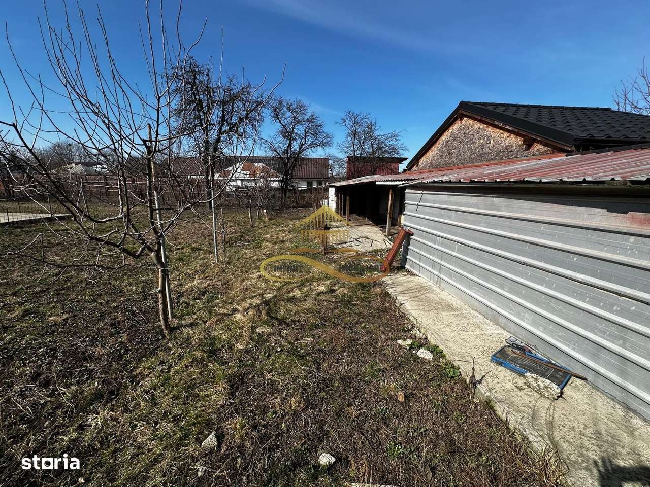 Casa batraneasca cu 800 mp teren de vanzare in Tache / Bacau-12
