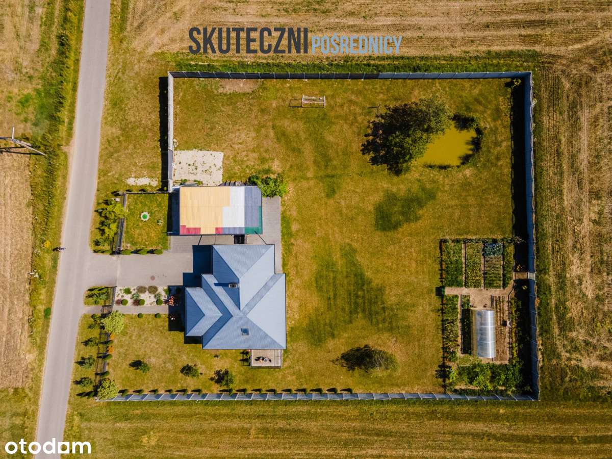 Dom jednorodzinny z piękną działką-13