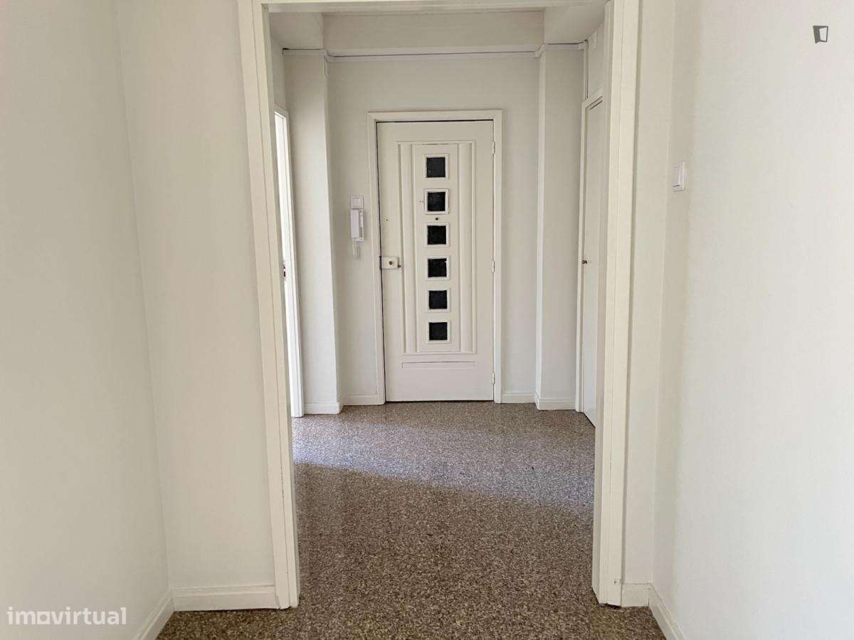 Quarto - localizado em Cedofeita Porto - Grande imagem: 2/10