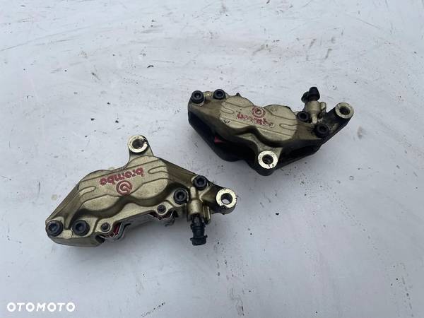 Zacisk hamulcowy Przedni Prawy Lewy BREMBO SUZUKI GSX 1200 Inazuma GSX1200 - 1