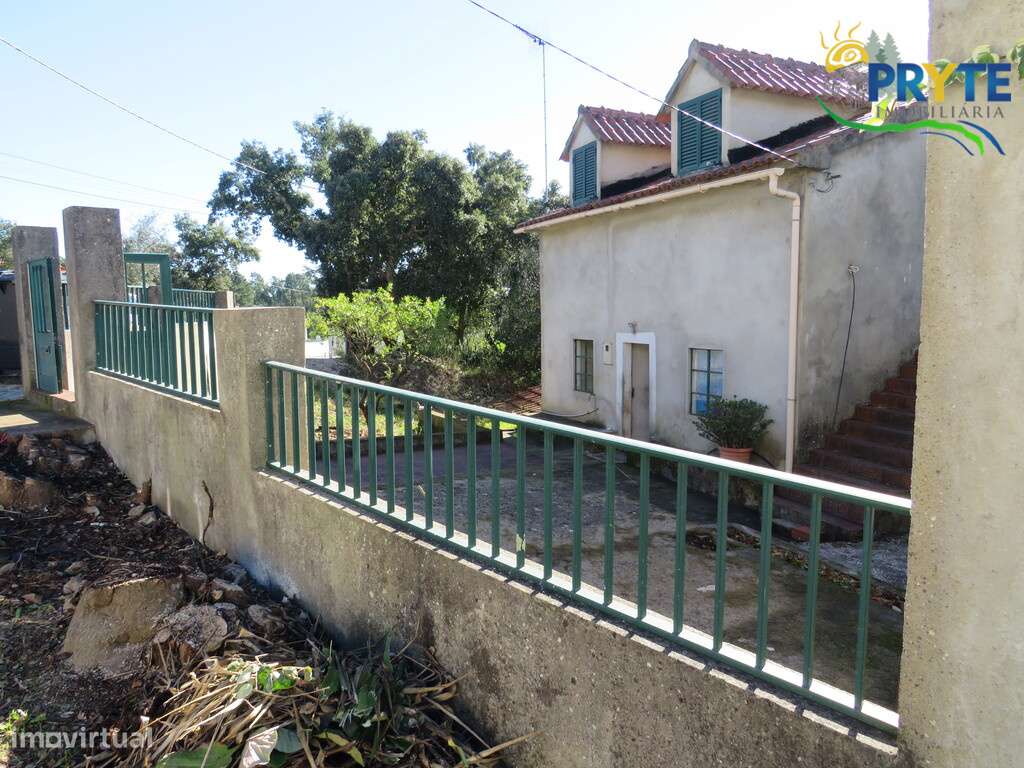 Moradia T5 situada a 10 minutos de Vila de Rei-5