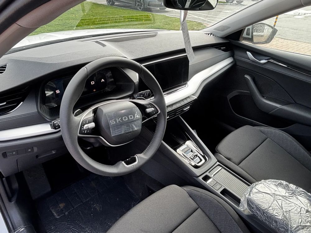 SKODA OCTAVIA Octavia Combi  Essence Drive 1,5 TSI m-HEV 110 kW 7- biegowa DSG