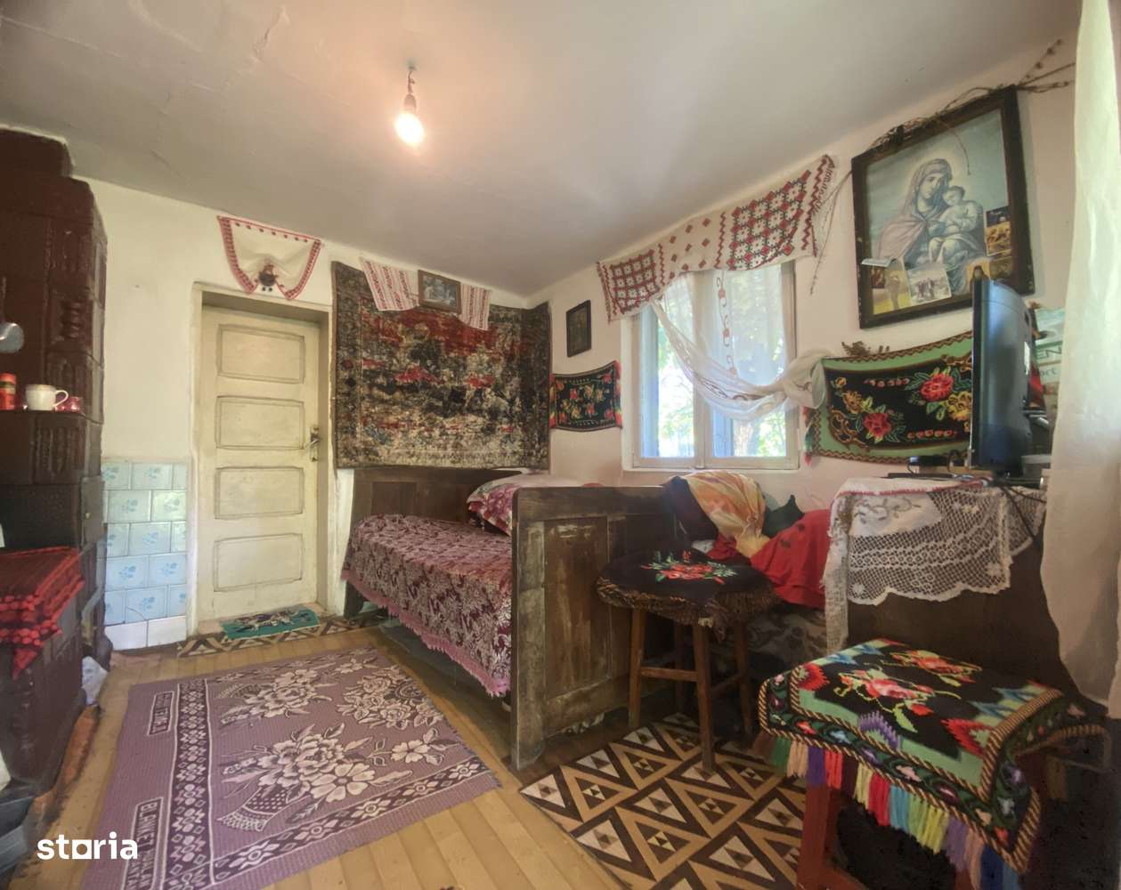 De vanzare: casa in inima unei superbe zone de deal, Valeni-Dambovita-12
