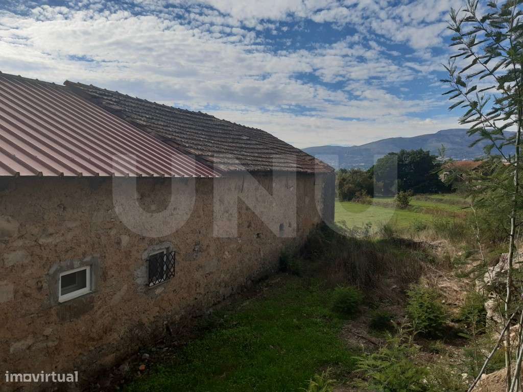 Quinta rústica em zona rural tranquila na Vila do Ferro, Covilhã! - Grande imagem: 4/18