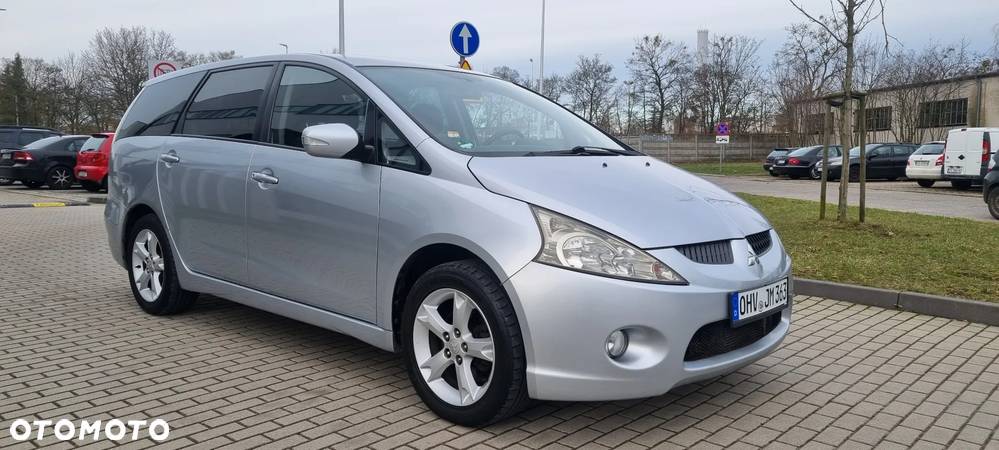 Mitsubishi Grandis 2.0 DI-D 7-Sitzer Intense - 13