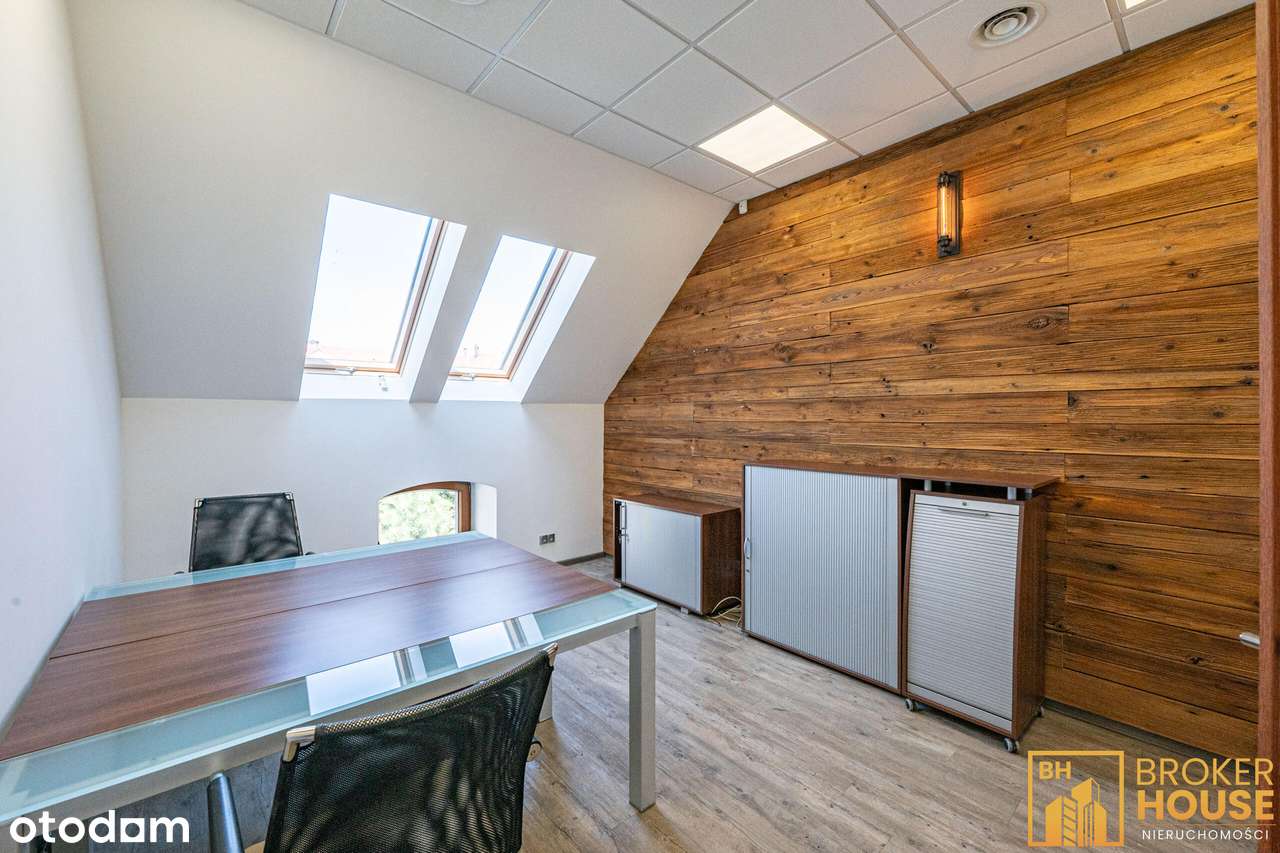 Kompleks biurowy z dużym parkingiem - Pełny obrazek: 4/19