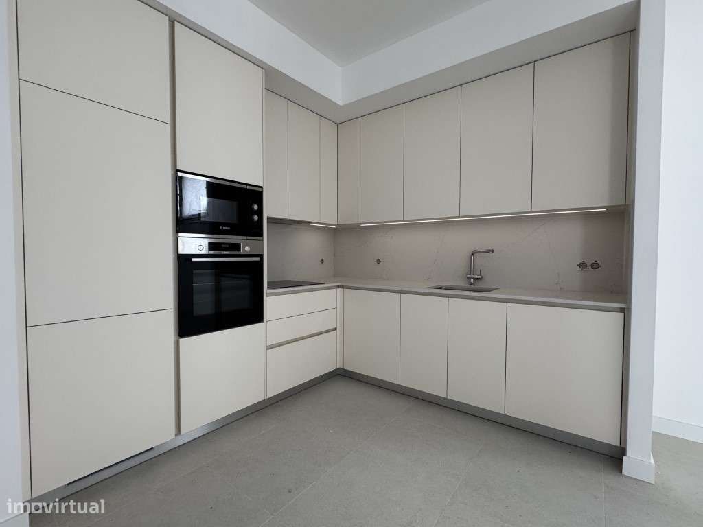 Excelente apartamento na zona Histórica da Nazaré.-8