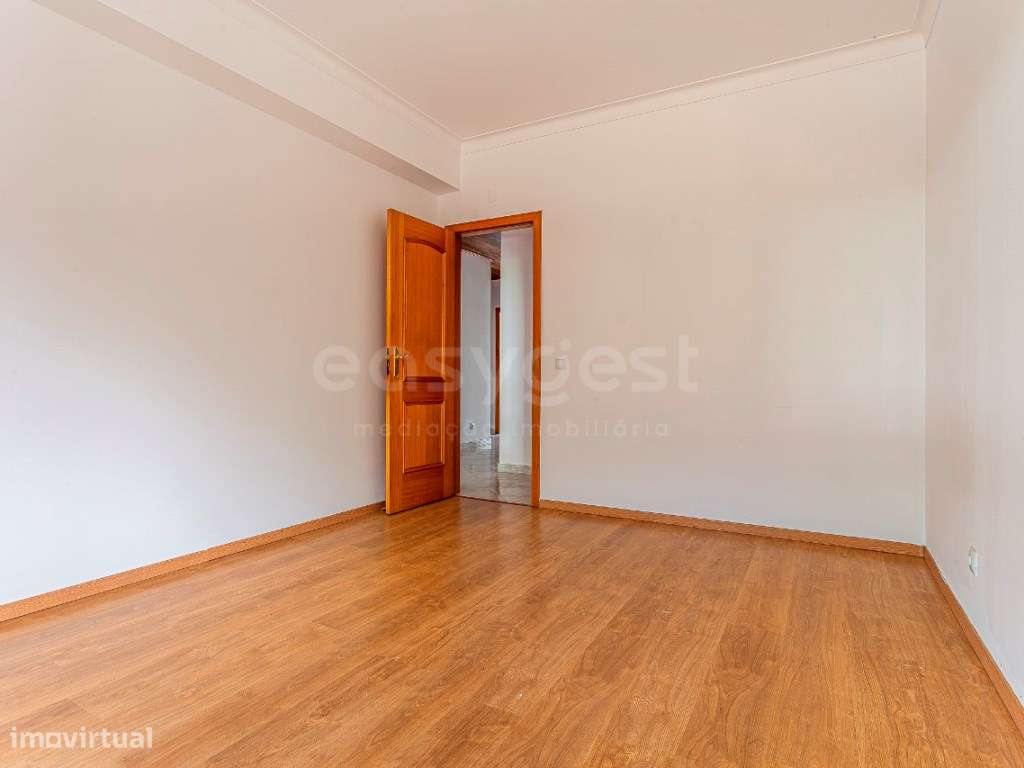 Apartamento T2 com Arrecadação em Monte Belo Sul, Setúbal - Grande imagem: 4/24