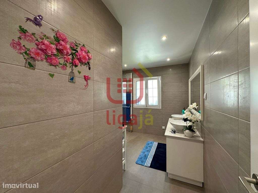 Moradia T3 com terreno - Gondemaria!-7