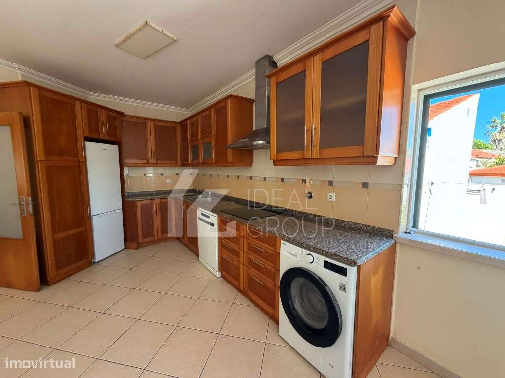 Moradia T3 com Dois Pisos Independentes | T2 + T1 | Cadaval-5