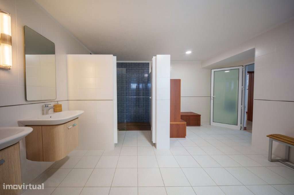 Moradia T5 - Tomar, inserida num amplo terreno de 15.560 m²-24