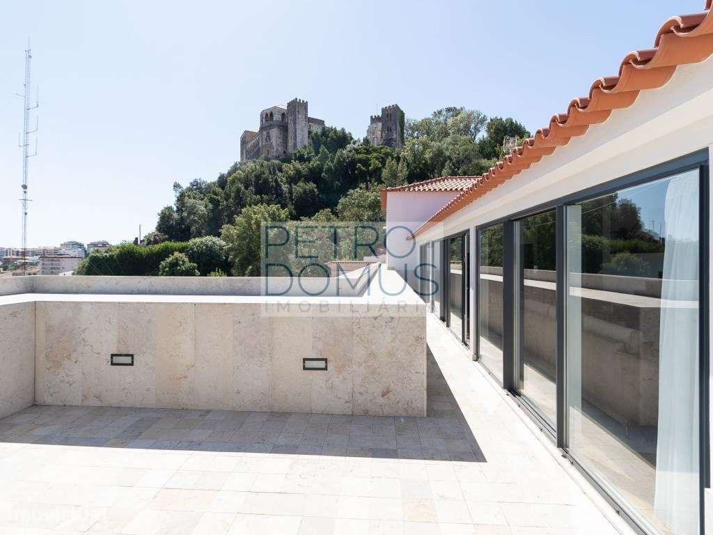 EDIFÍCIO DO CASTELO - T3 E-26