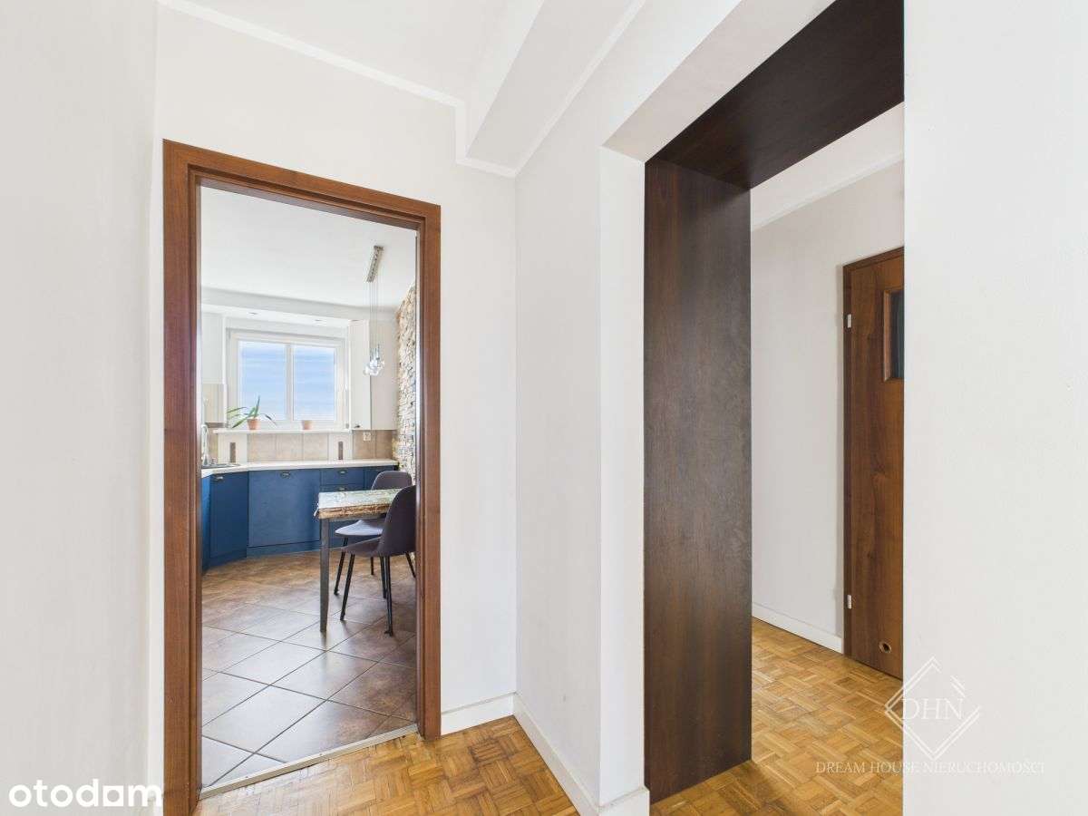 Przestronne i Ustawne Mieszkanie w Poznaniu-8