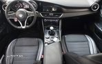 Alfa Romeo Giulia 2.2 JTDM Super - 14