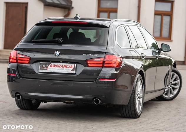 BMW Seria 5 535d Touring Luxury Line - 12