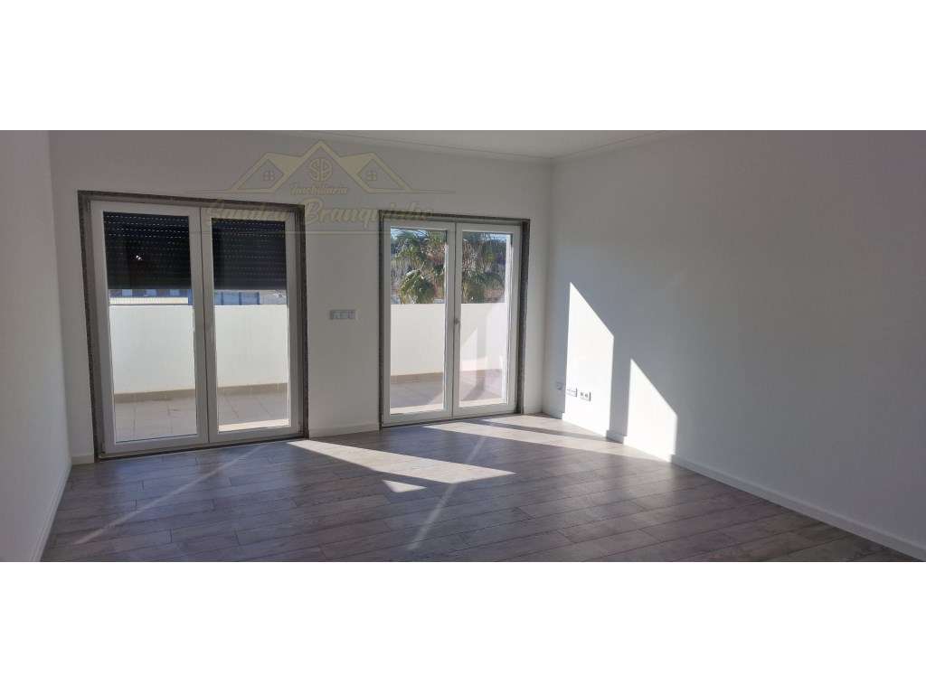 Apartamento T3 com Terraço - Grande imagem: 3/30