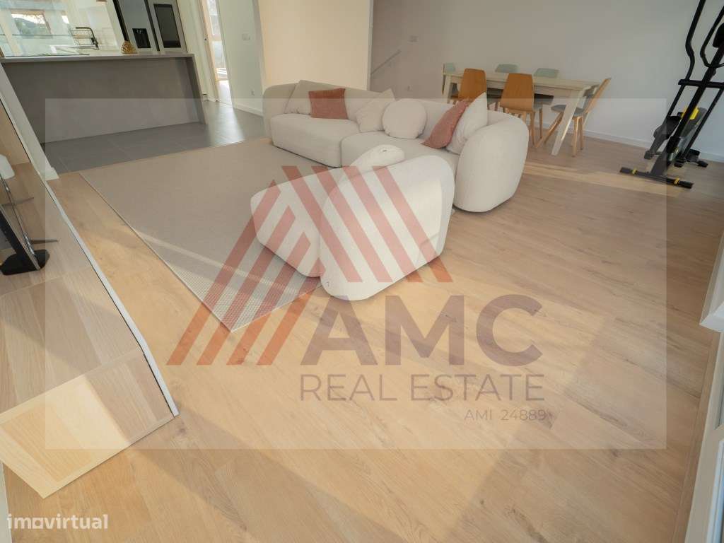 VENDE-SE MORADIA T3 NOVA COM PISCINA PRIVATIVA E GARAGEM-19