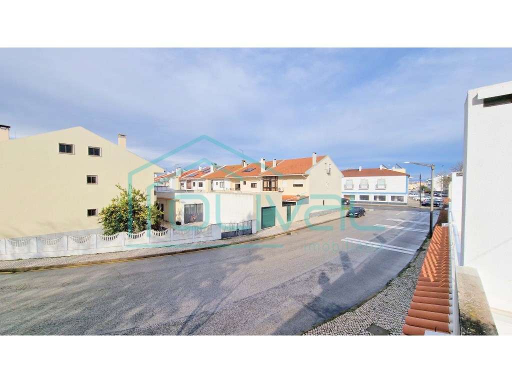 Moradia T6 centro de Samora Correia-27