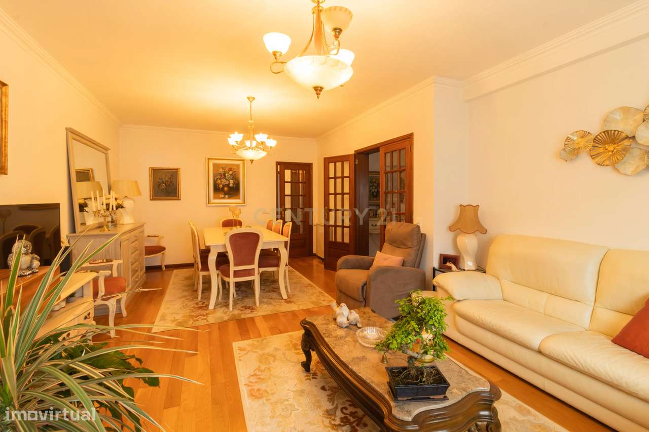 Moradia T4+1 em MARINHA GRANDE - Grande imagem: 4/38