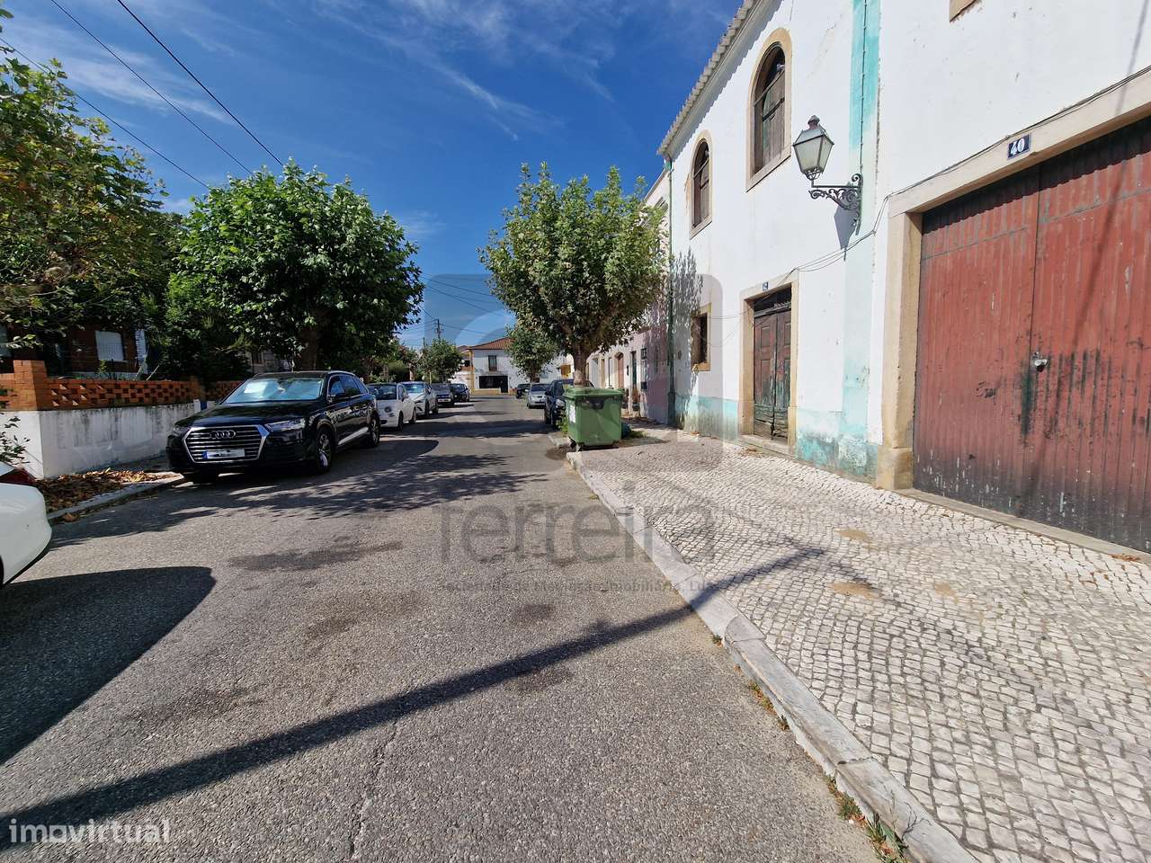 LOja com possibilidade para Moradia T3-4