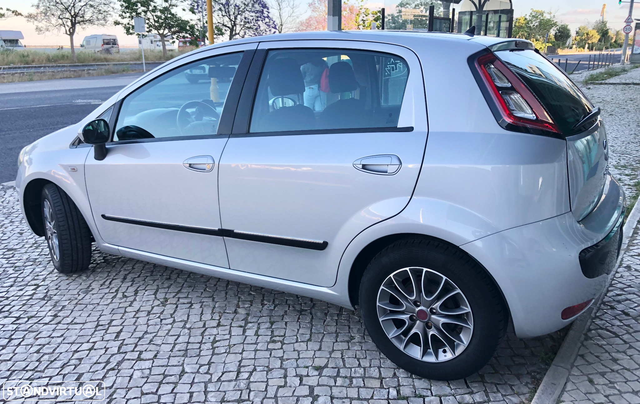 Fiat Punto - 10