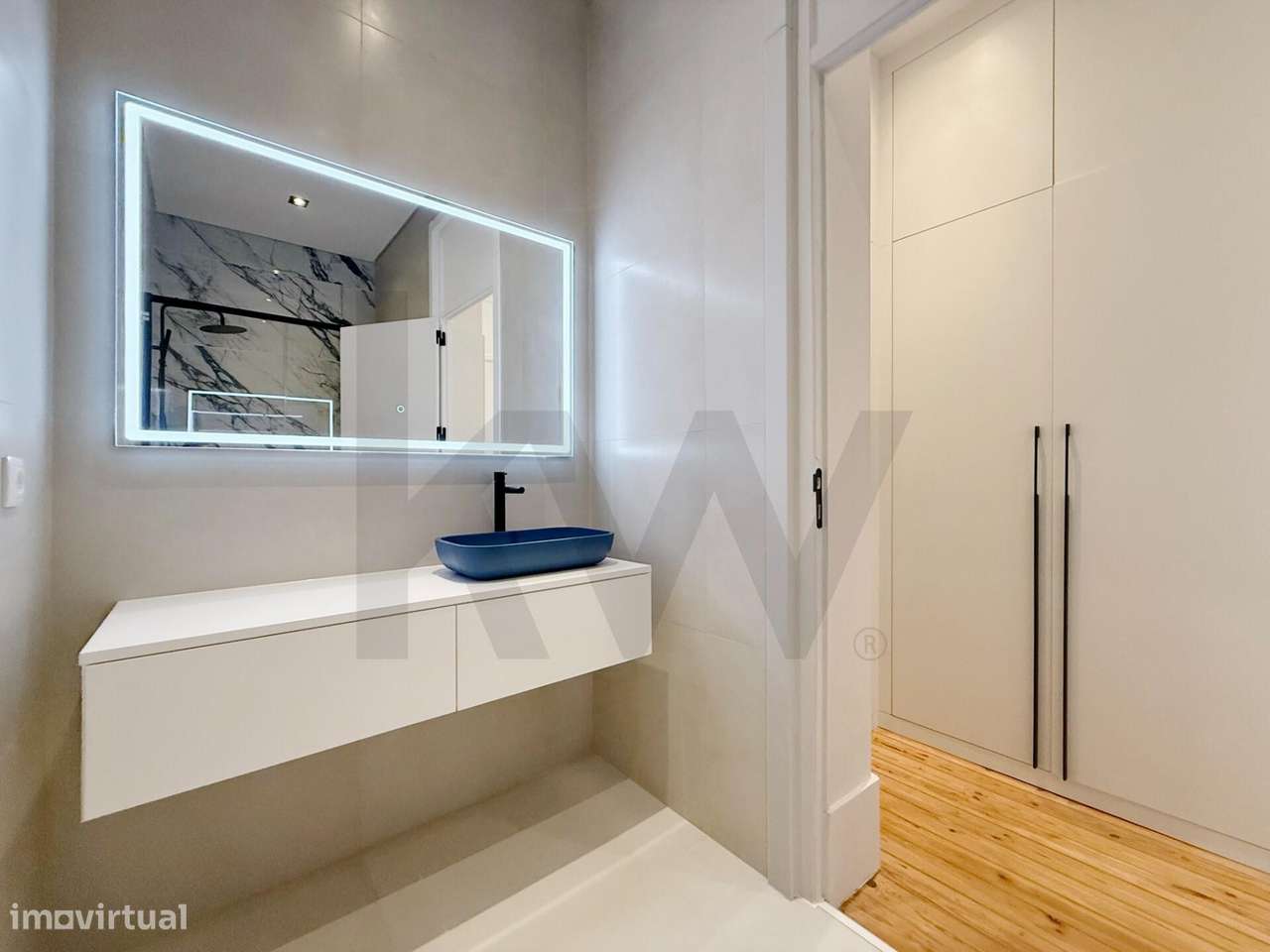 T3 REMODELADO | 2 SUITES | CLOSET | LOGRADOURO 35 m2 | AV. ALMIRANTE R-16