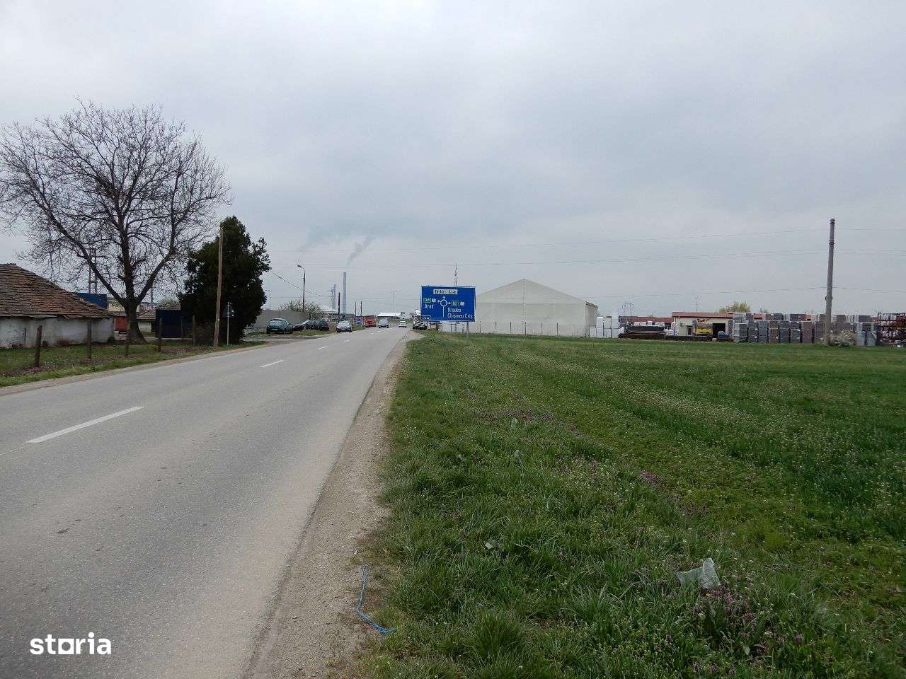 Vand teren intravilan,Sanleani, Labrador,la sosea 25.000 mp.f.s.70 ml. - Imagine principală: 4/10