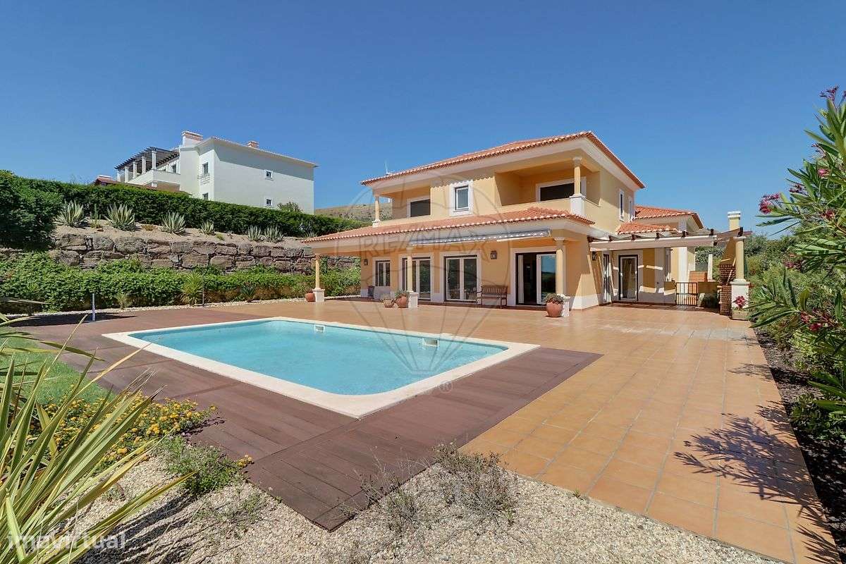 Moradia T4 para venda-0