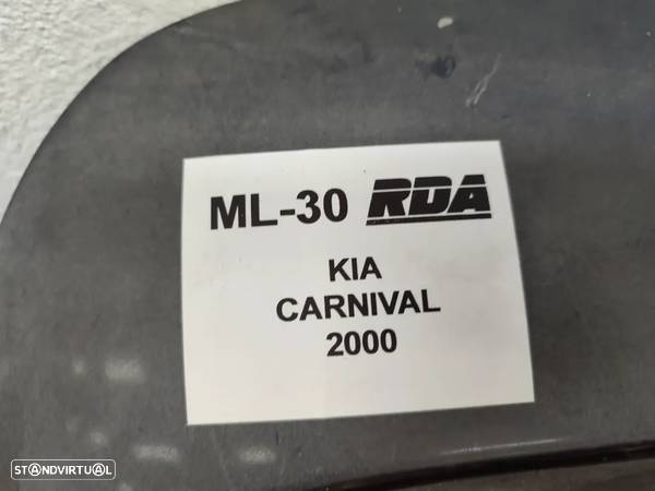 ML30 Mala Kia Carnival De 2000 - 2