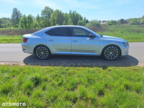 Skoda Superb 2.0 TDI SCR L&K DSG - 8