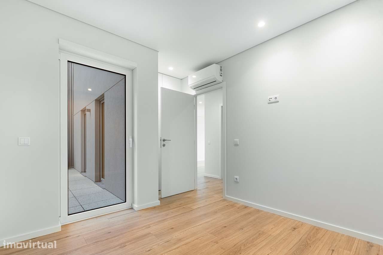 Apartamento T2 Novo para Arrendamento - Grande imagem: 4/18