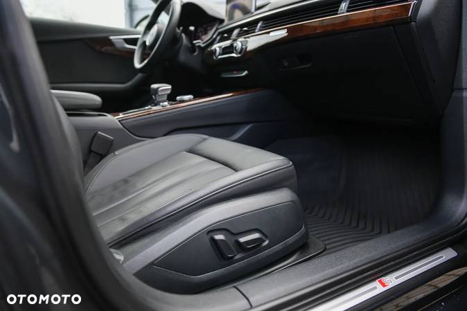 Audi A4 2.0 TFSI Quattro S tronic - 33