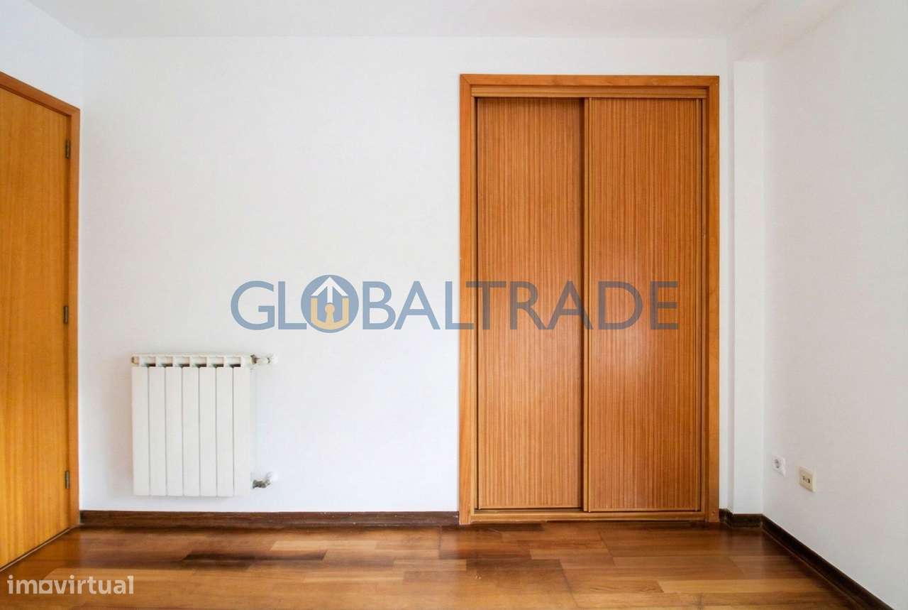 Apartamento T3 Renovado - Condomínio Fechado em Rio Tinto-32