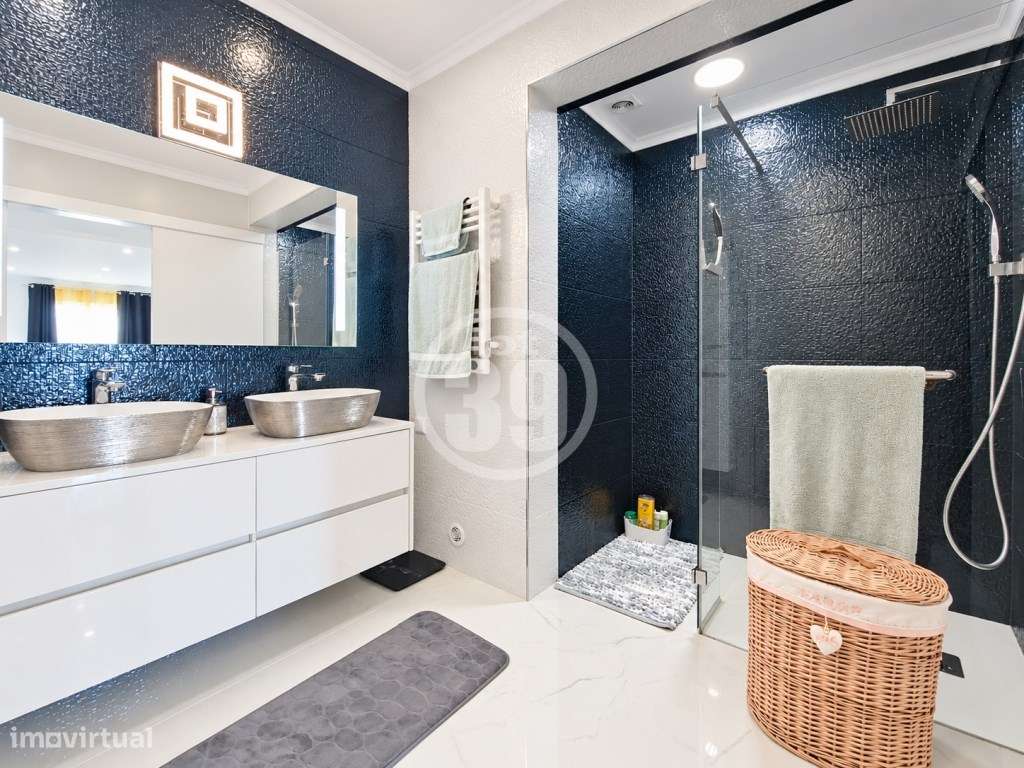 Apartamento renovado com 2 quartos em condomínio fechado | Areias d...-18