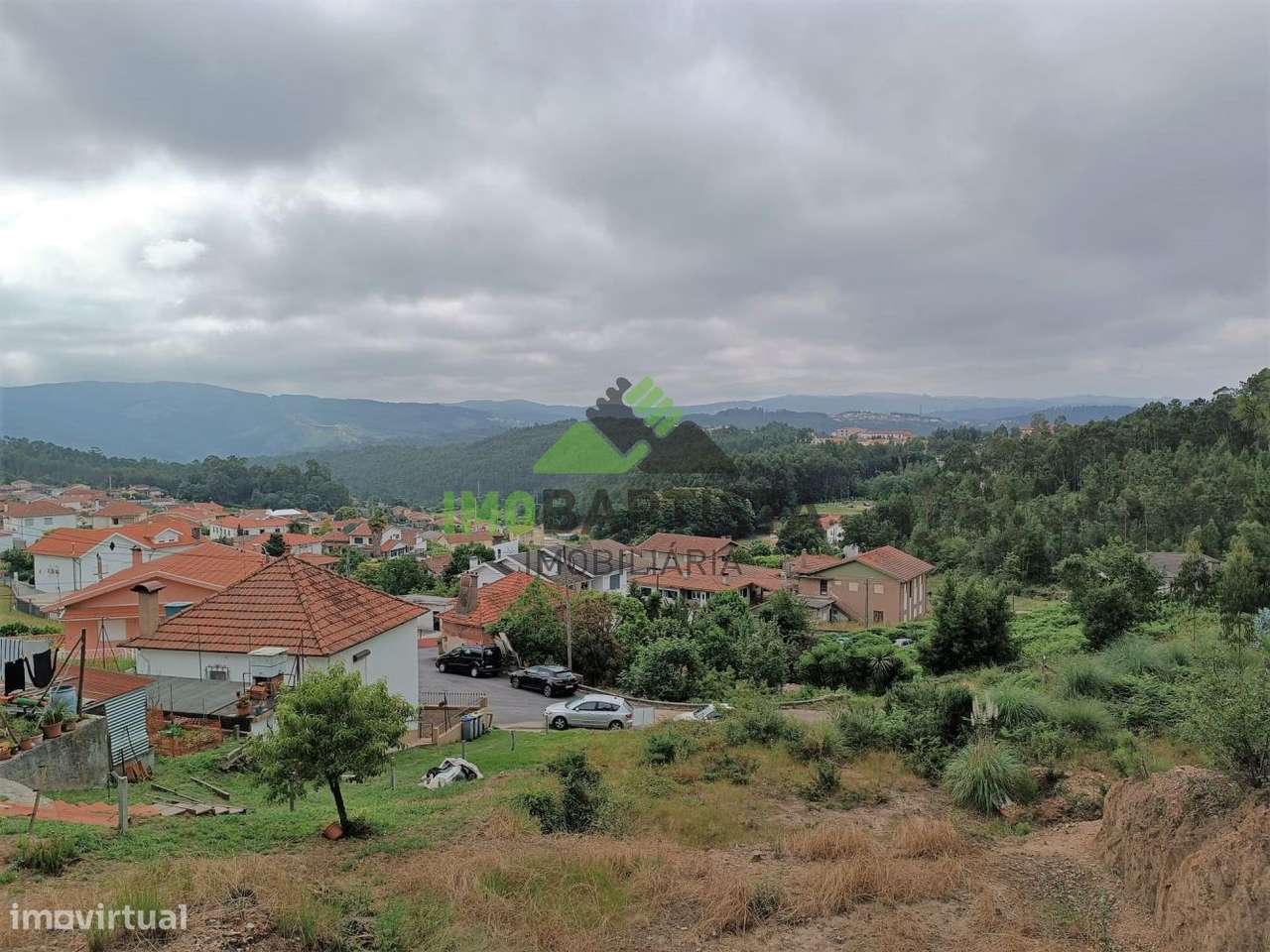 Terreno Urbano c/1900 m2 em Canedo-7