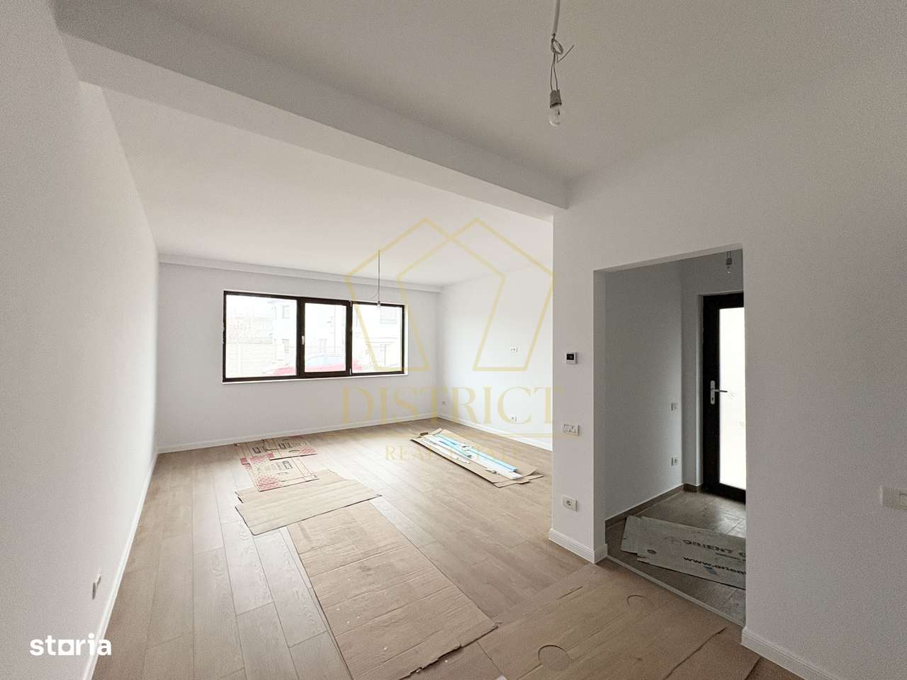 Duplex superb cu 4 camere si 3 bai | Giroc | Hotel IQ - Imagine principală: 2/14