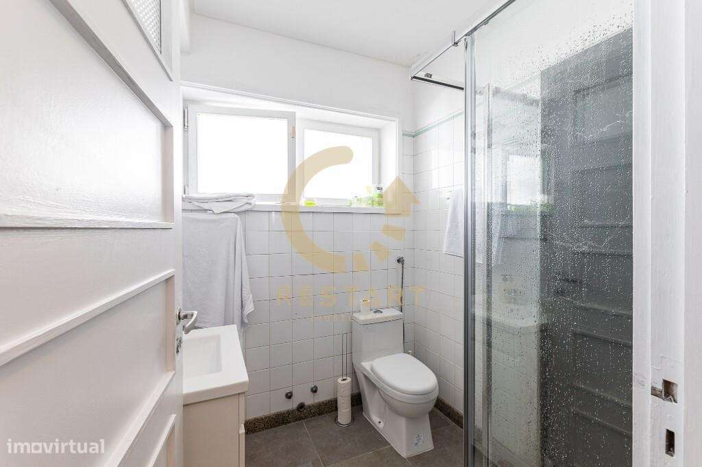 Moradia T11 Remodelada – Venda com Rendimento Garantido – Santa Luzia,-22