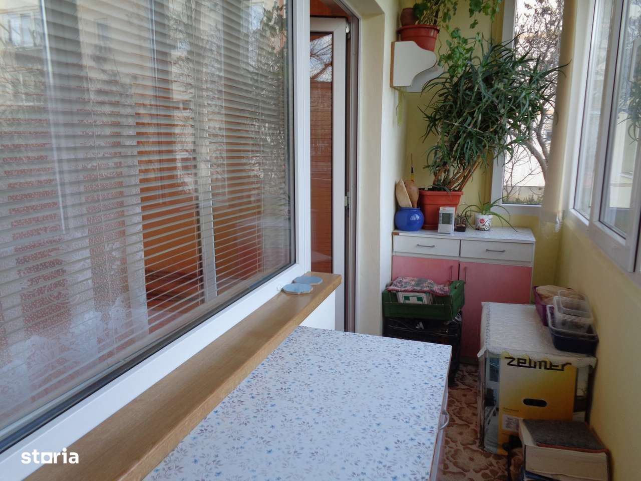 Apartament 3 camere decomandat 2 bai balcon centrala proprie-6