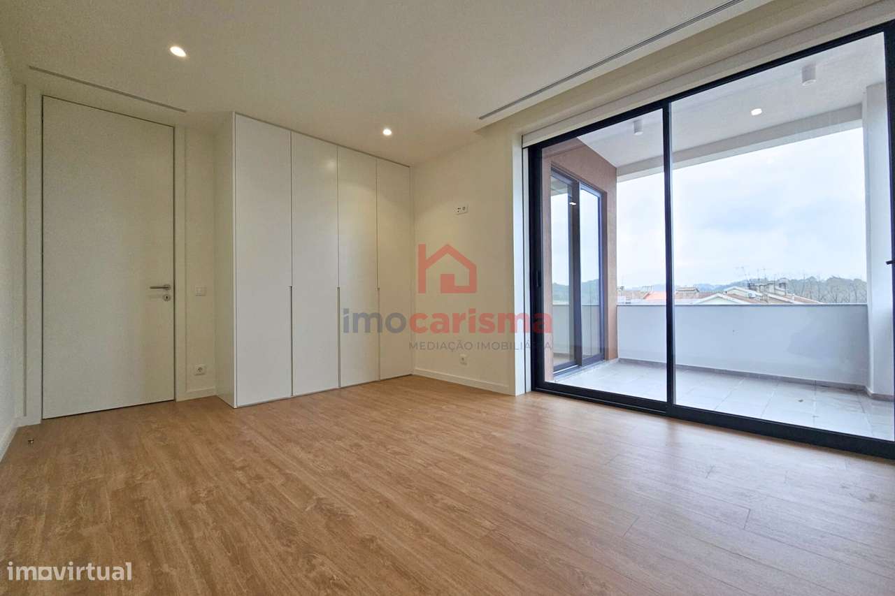 Apartamento T3 Novo, No Último Piso, Centro de Paços de Ferreira-26