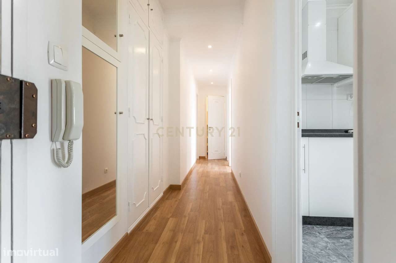 APARTAMENTO | 2 Quartos | 1 Casa de Banho | Renovado | Arrecadação | �-34