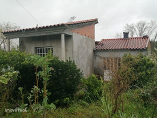 Moradia inserida em terreno c/2.640 m2, Carapinheira, Montemor-O-Velho